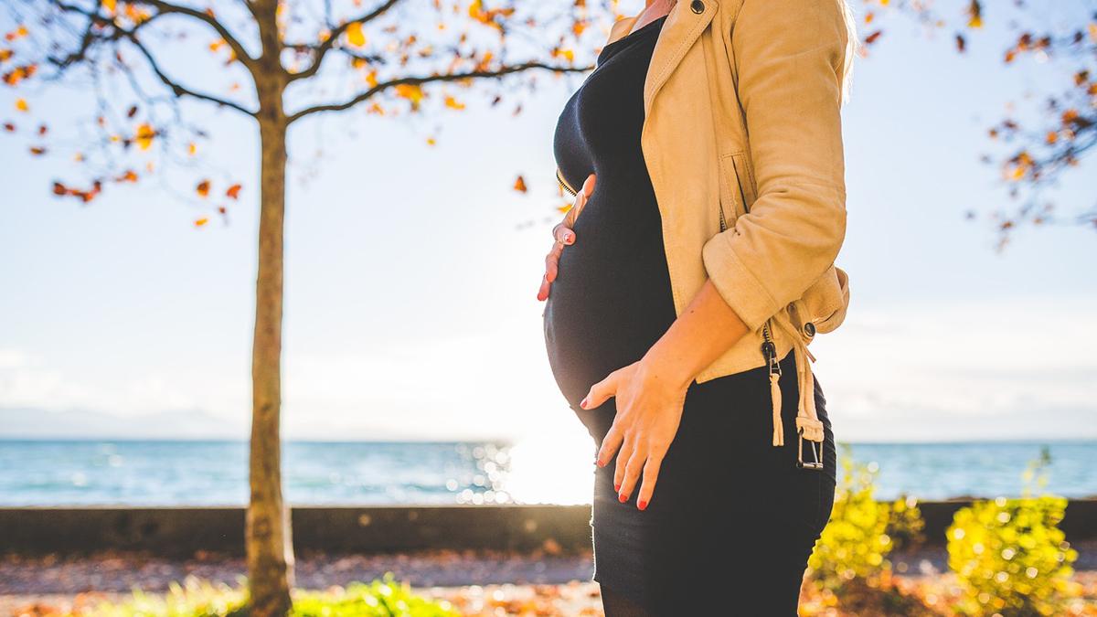 pregnant woman Maternity leave and pay rights