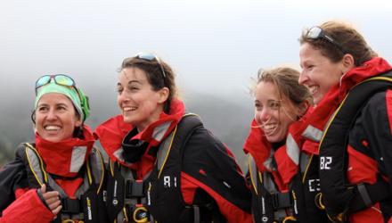 01 Physio leads crew rowing from US to Australia