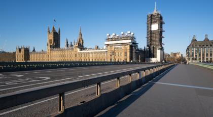 Westminster Bridge without people or traffic due to lockdown